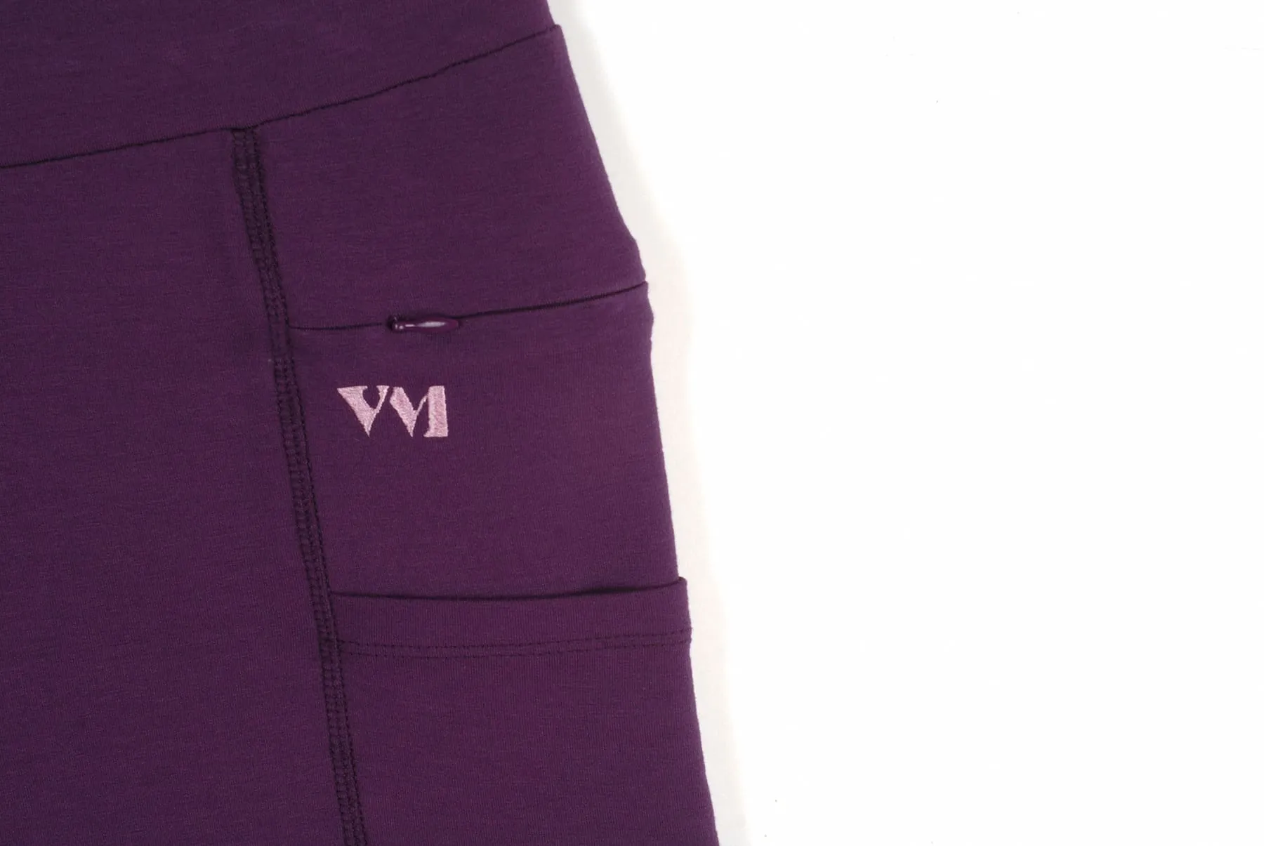 Image n°9 du modèle Legging Aegis de couleur prune