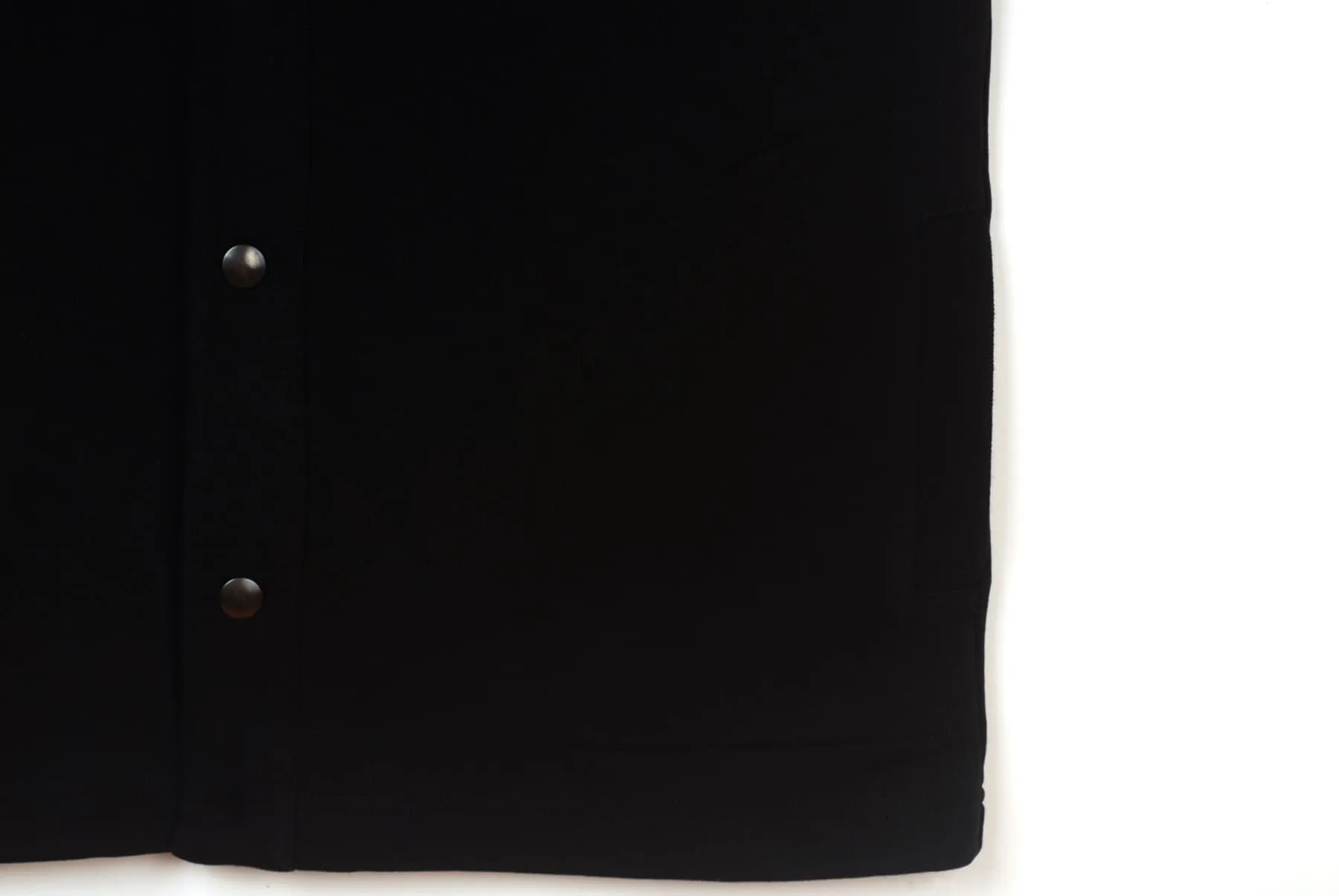 Image n°11 du modèle Cardigan mixte Lilium de couleur Noir