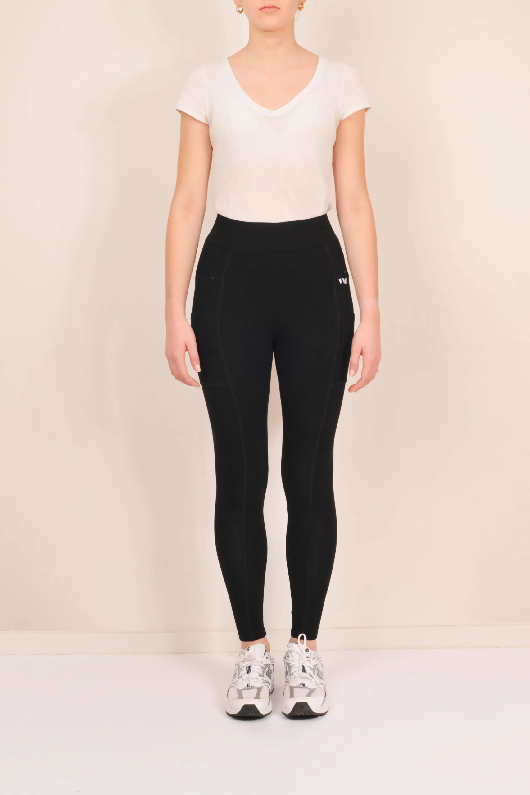 Image n°8 du modèle Legging Aegis de couleur Noir