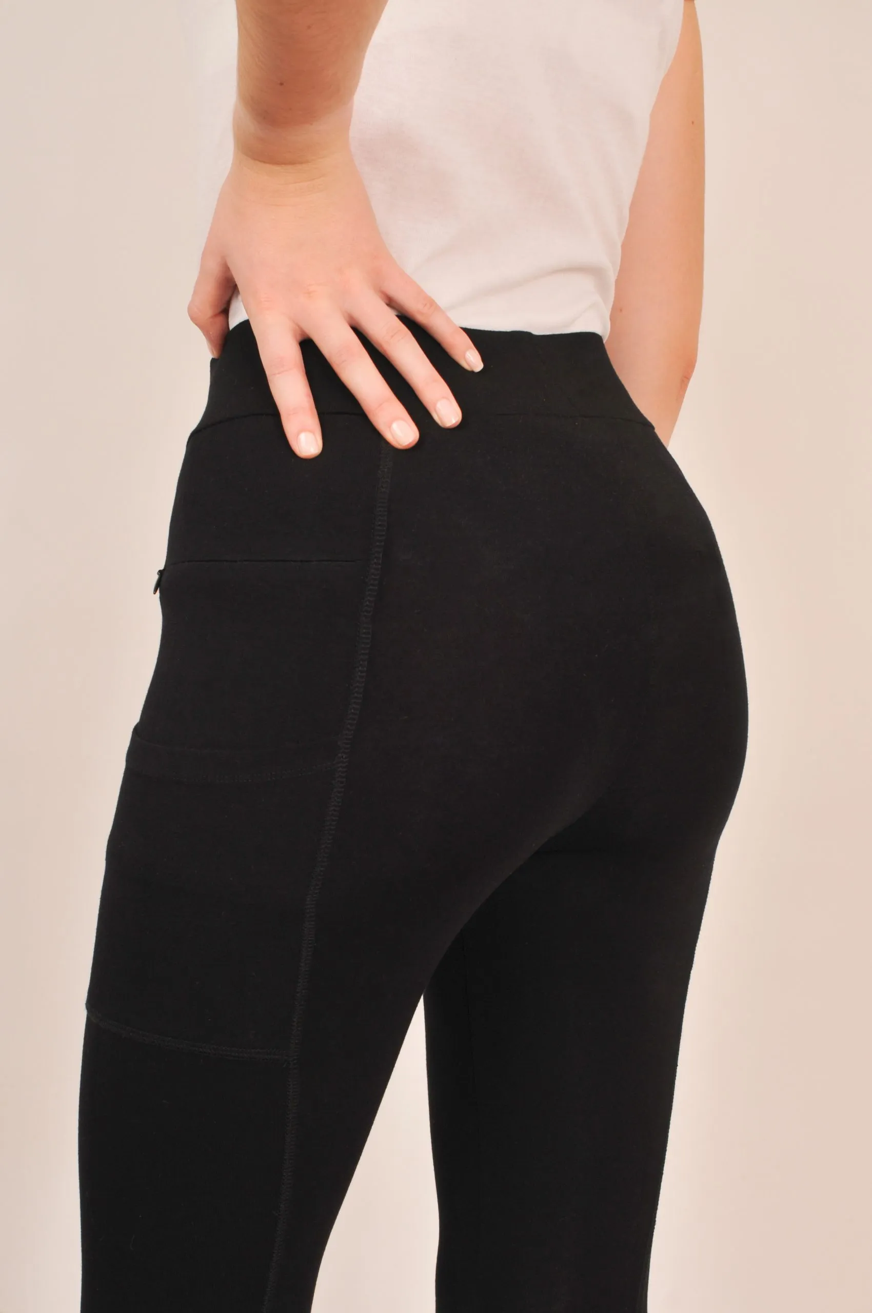 Image n°8 du modèle Legging Aegis de couleur Noir