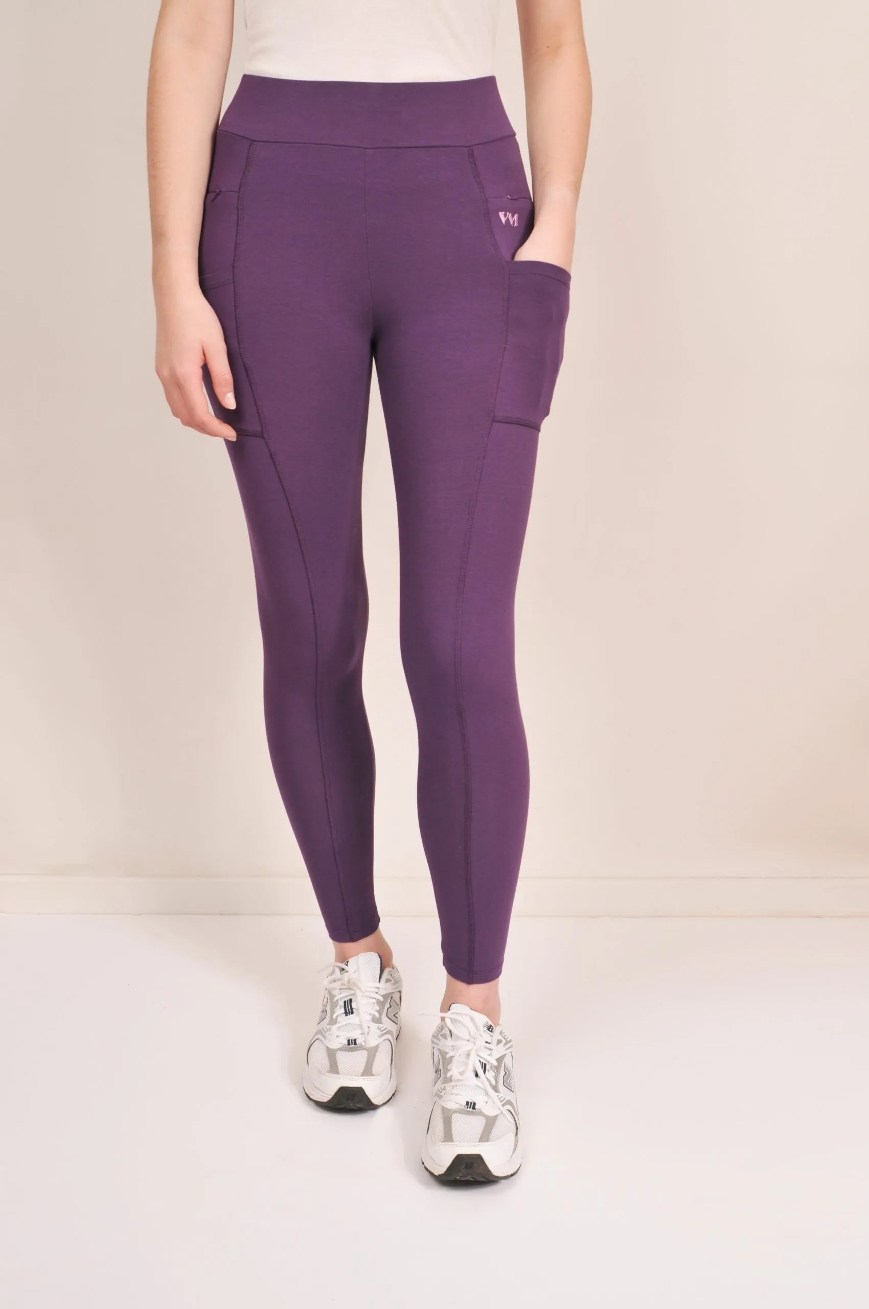 Image n°9 du modèle Legging Aegis de couleur prune