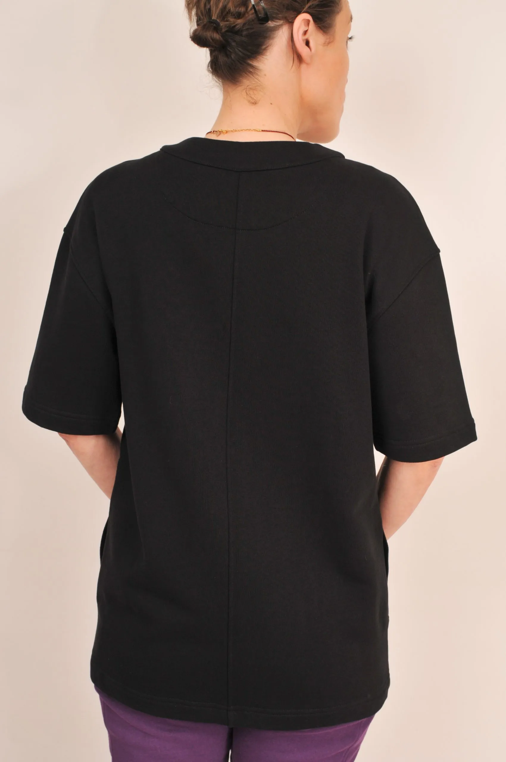 Image n°11 du modèle Cardigan mixte Lilium de couleur Noir