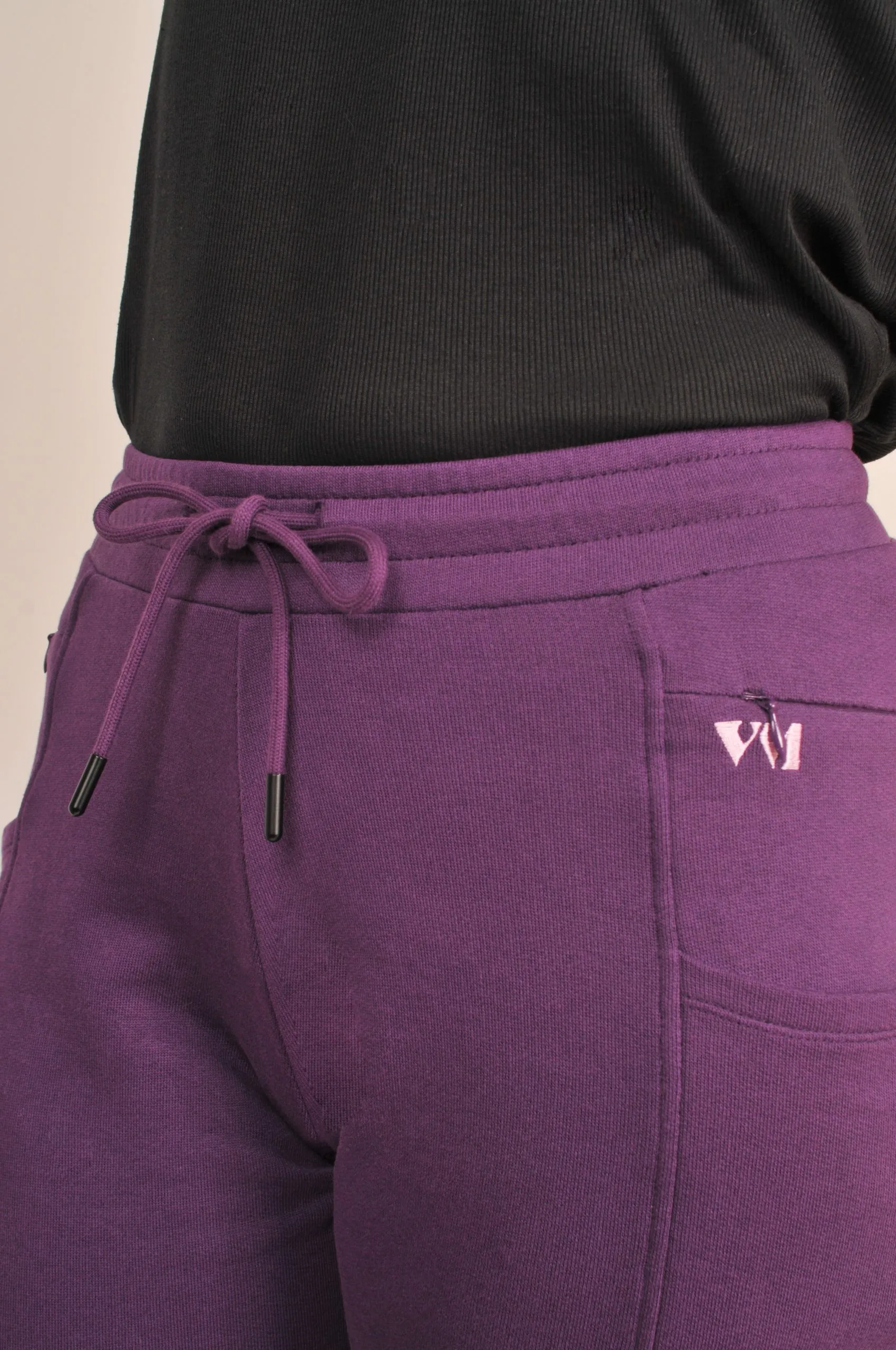 LVM, Modèle Pantalon mixte Salvia de couleur prune