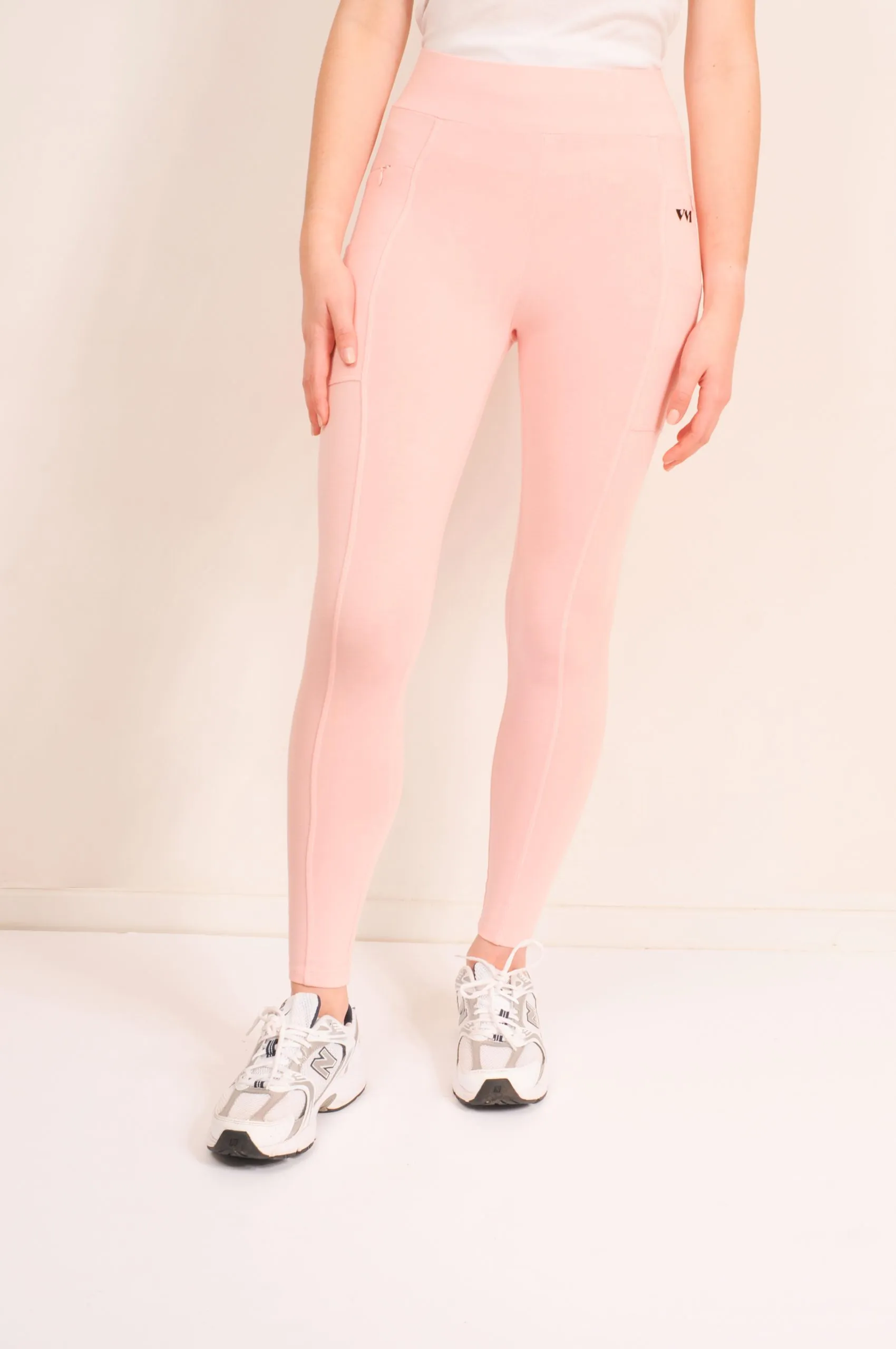 Image n°7 du modèle Legging Aegis de couleur guimauve