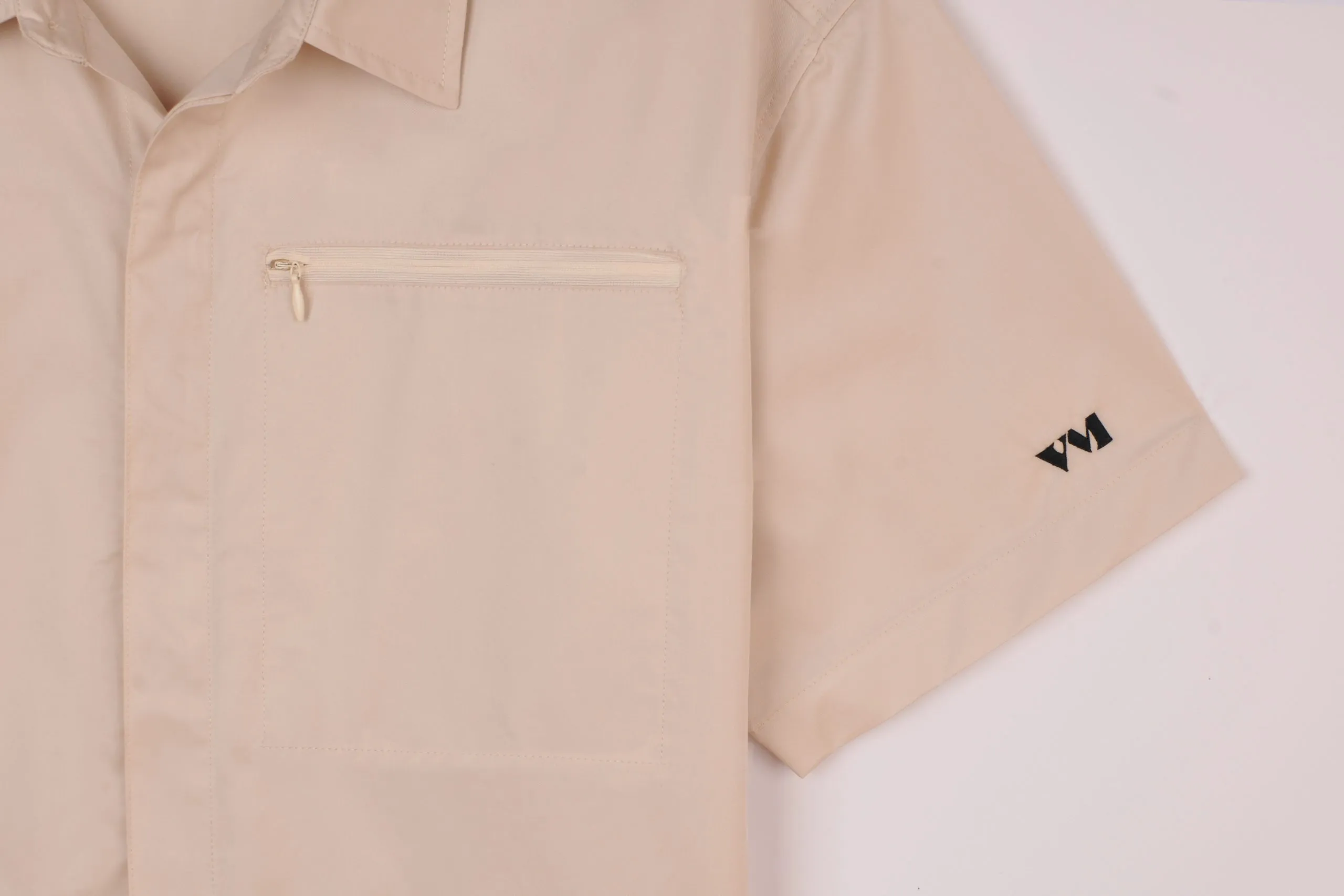 Image n°24 du modèle Blouse Homme ALBIUS de couleur Beige